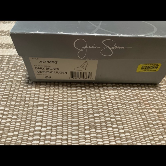 Jessica Simpson Leather Pumps - Picture 4 of 4